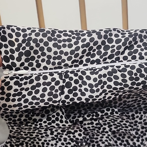 WHBM Polka Dot Blouse - Picture 4 of 5